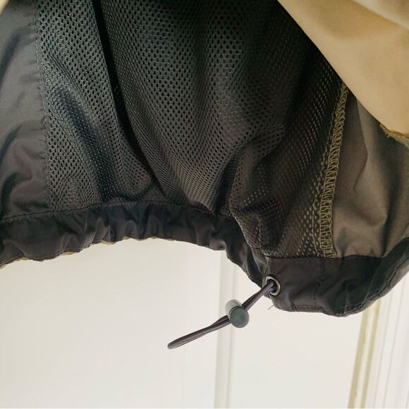 Columbia Men’s Two-Tone Black/Tan Hooded Glennaker Lake Rain Jacket | Size: L - Picture 6 of 12